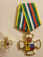 Diocesan Cross (Second Striking) and lapel badge